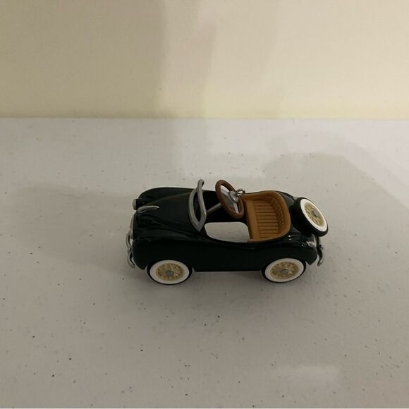 1949 gillham sport sports car ornament by hallmark - Picture 6 of 6